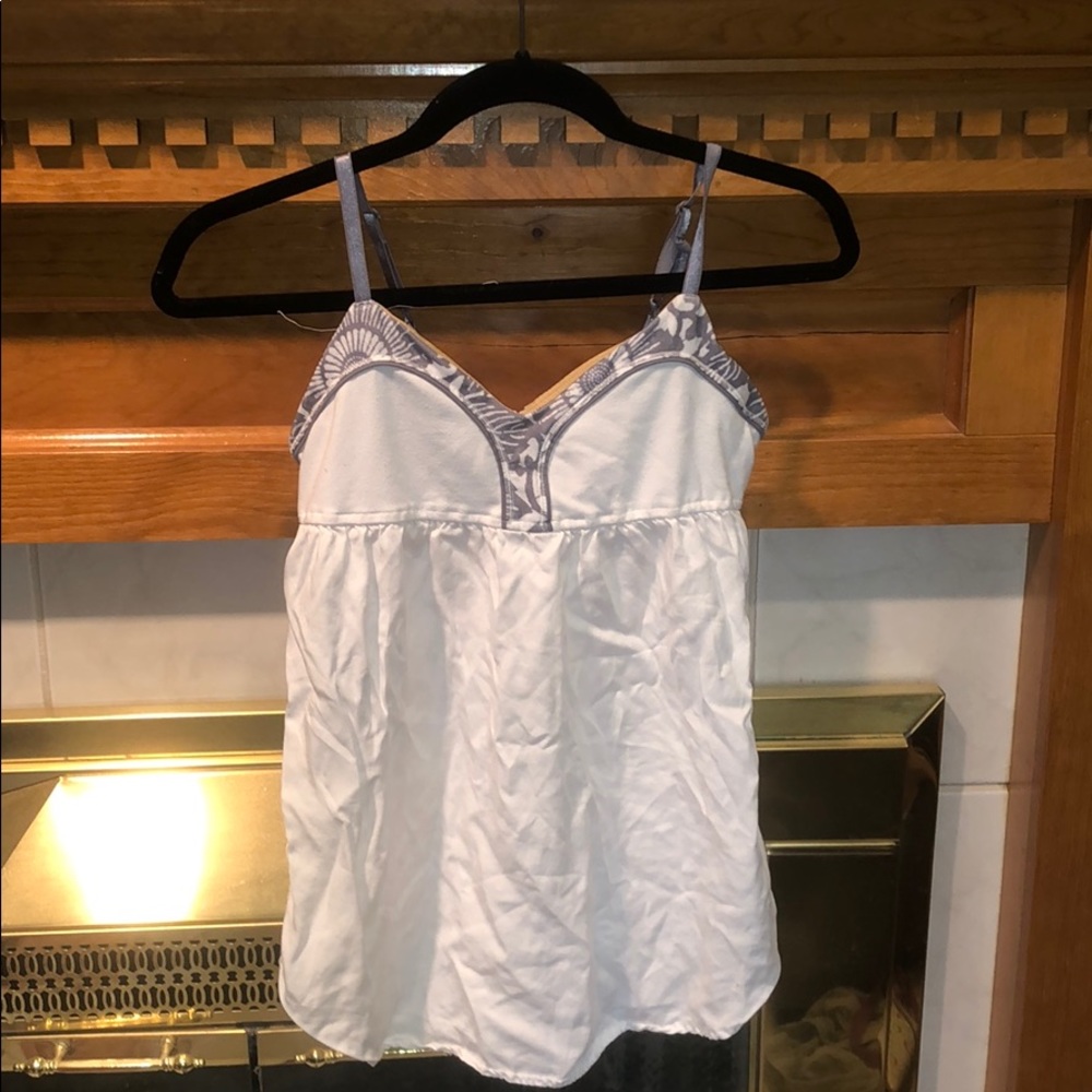 Lululemon top